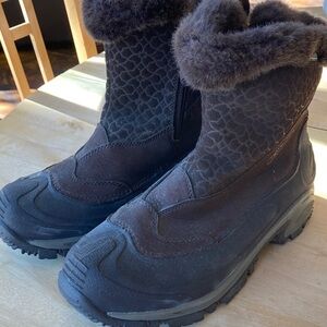 Columbia Brown Textured Winter Boots